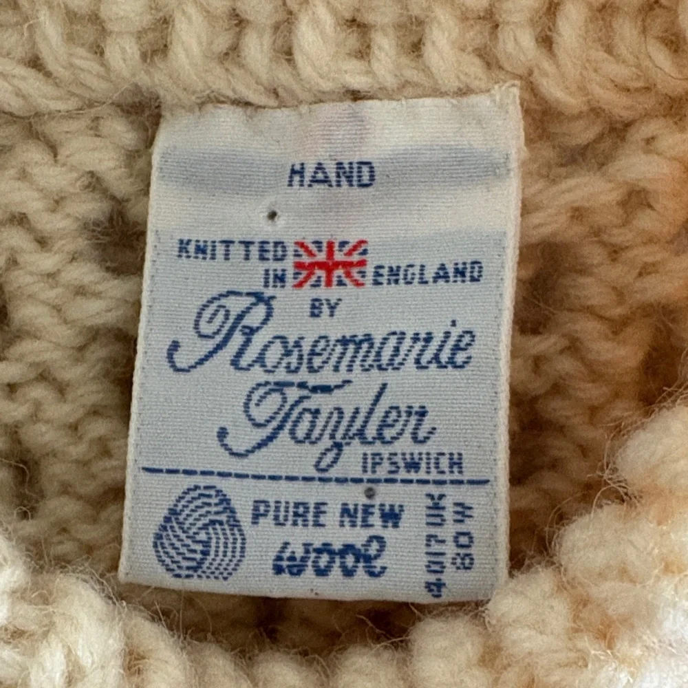 Child’s Cozy Cable Knit Wool Sweater- Vintage Handmade - Picture 2 of 12